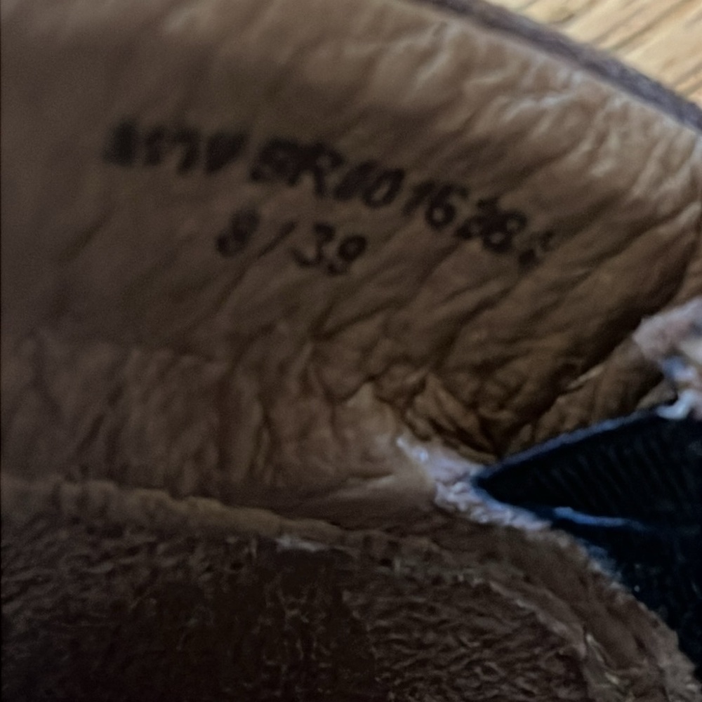Born Bailie Clogs - Picture 5 of 5